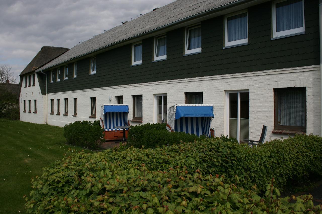 Hotel Garni Zur Post Utersum Esterno foto